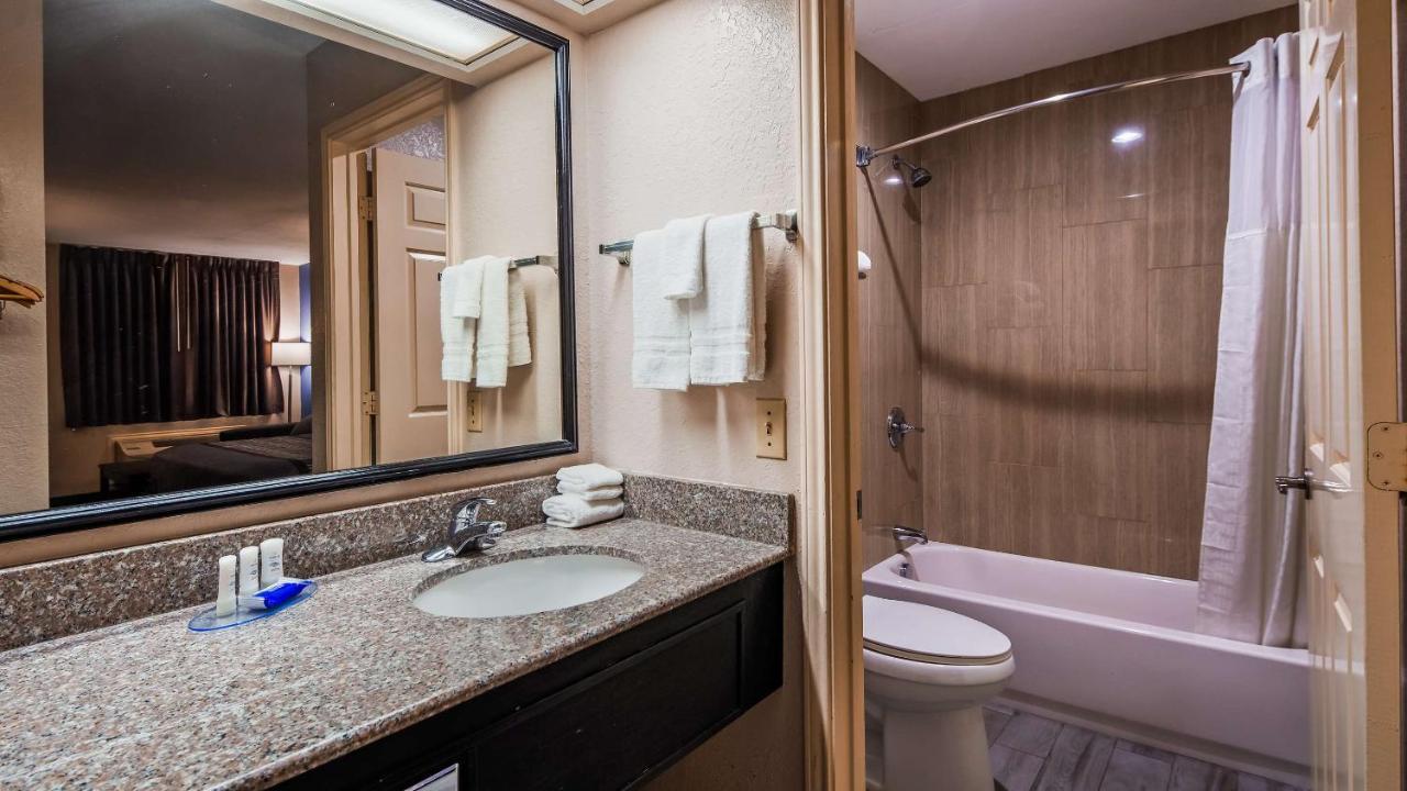 Surestay Hotel By Best Western Terrell Esterno foto