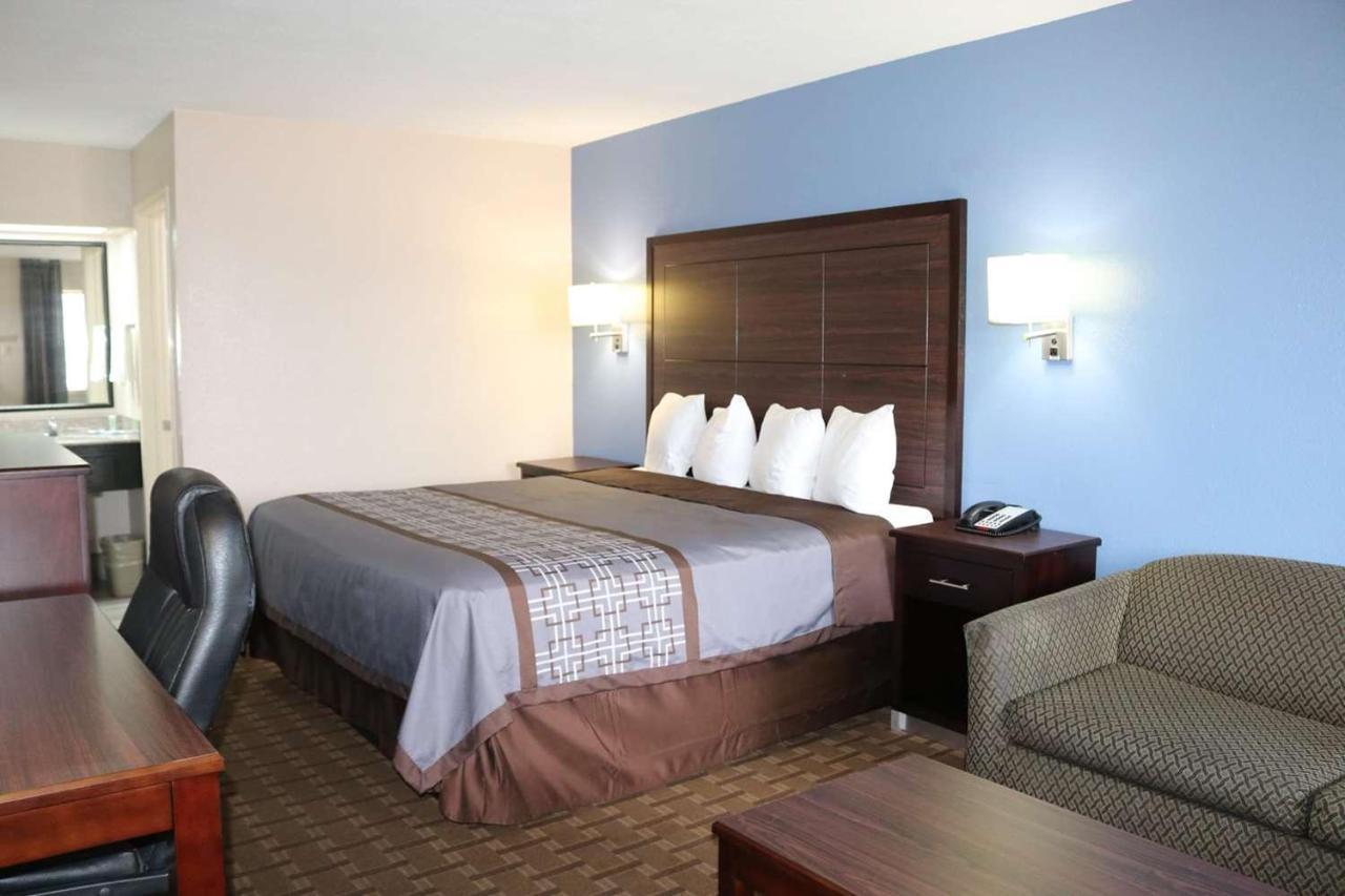 Surestay Hotel By Best Western Terrell Esterno foto