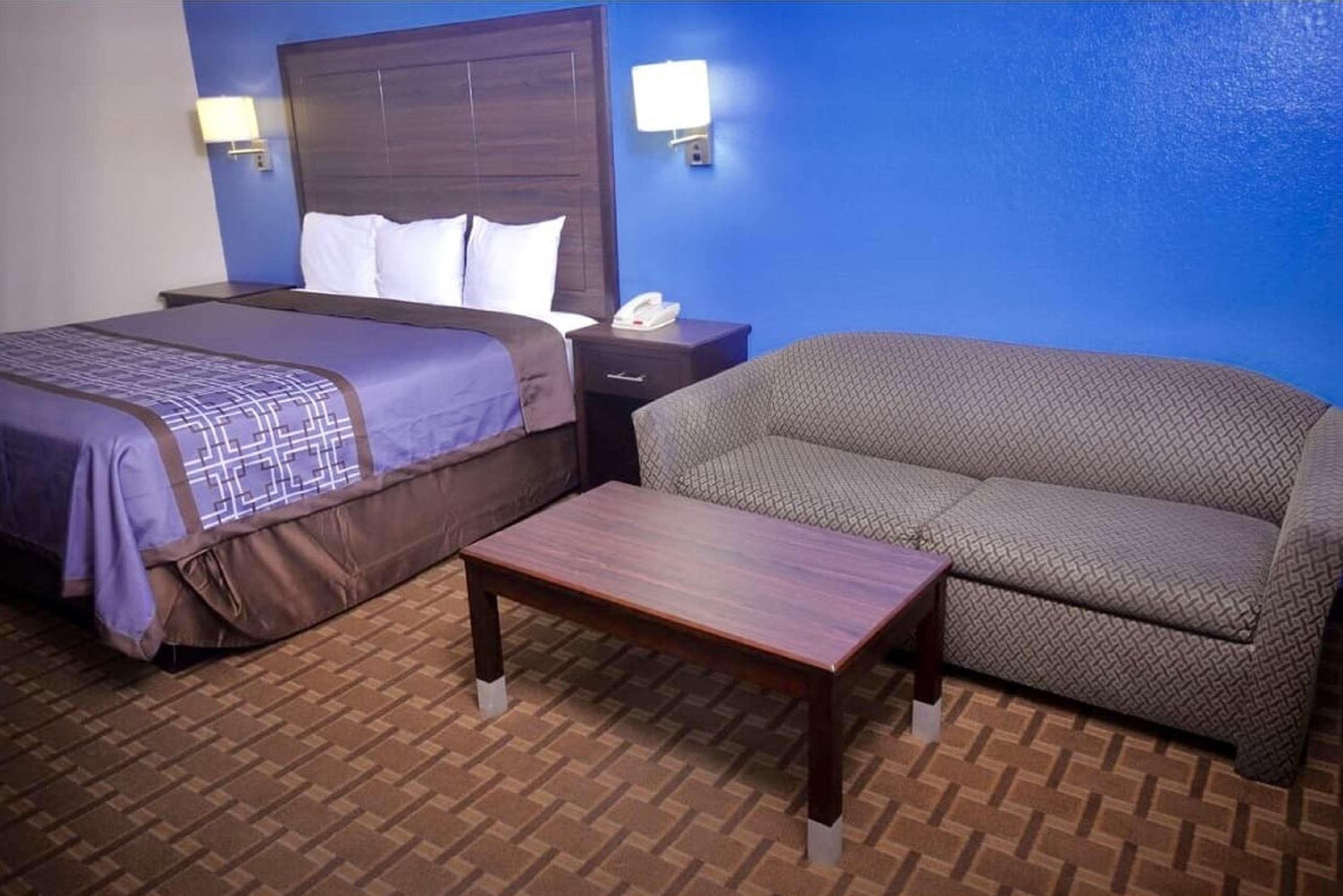 Surestay Hotel By Best Western Terrell Esterno foto