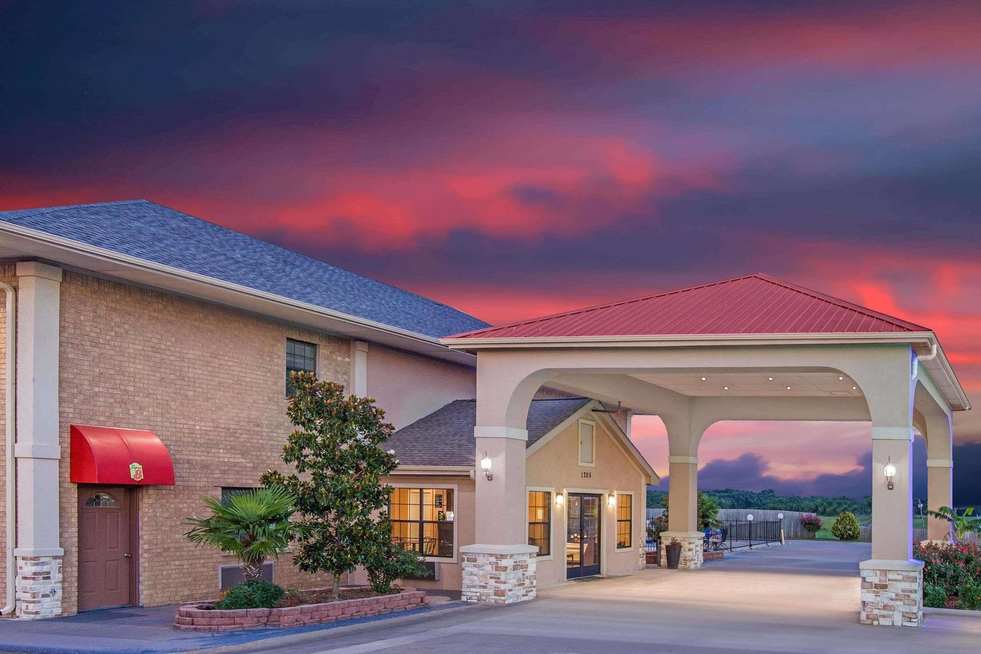 Surestay Hotel By Best Western Terrell Esterno foto